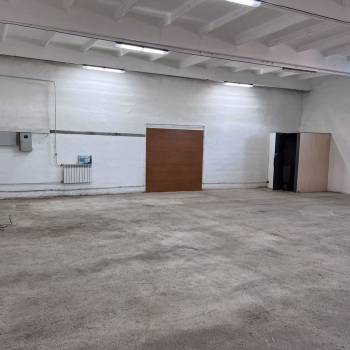Сдается Нежилое помещение, 200 м²