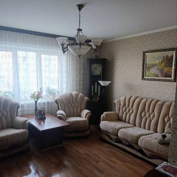 Продается Многокомнатная квартира, 80 м²