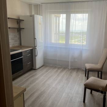 Сдается 1-комнатная квартира, 42 м²