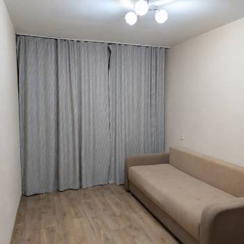 Продается 1-комнатная квартира, 32 м²
