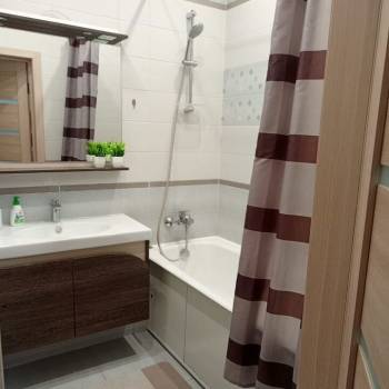 Сдается 2-х комнатная квартира, 87,8 м²