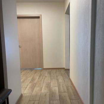 Продается Многокомнатная квартира, 90 м²
