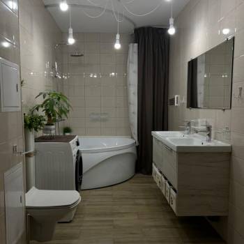 Продается Многокомнатная квартира, 90 м²