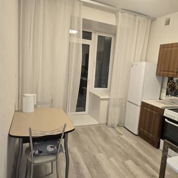 Сдается 1-комнатная квартира, 36 м²