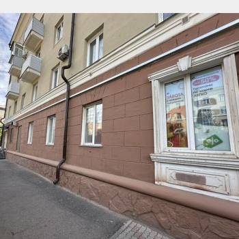 Продается Многокомнатная квартира, 90 м²