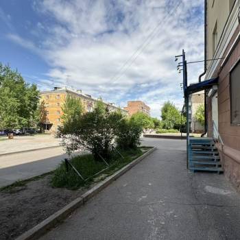 Продается Многокомнатная квартира, 90 м²