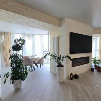 Продается 3-х комнатная квартира, 103 м²