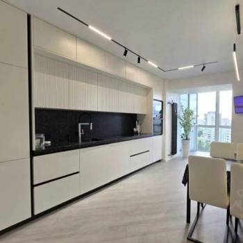 Продается 3-х комнатная квартира, 103 м²