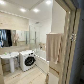 Сдается Многокомнатная квартира, 90 м²