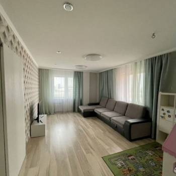 Сдается Многокомнатная квартира, 90 м²
