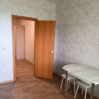Сдается 1-комнатная квартира, 52,7 м²