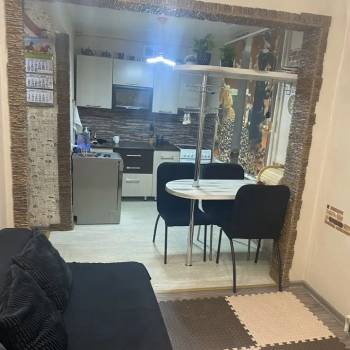 Продается 1-комнатная квартира, 36 м²