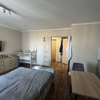 Продается 1-комнатная квартира, 33 м²