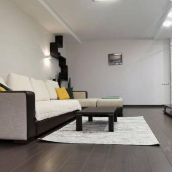 Сдается 2-х комнатная квартира, 85 м²