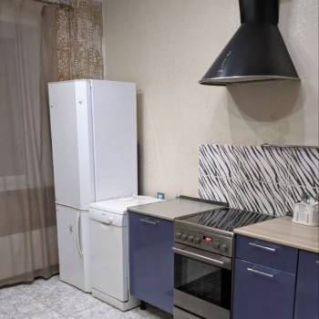 Сдается 1-комнатная квартира, 49 м²