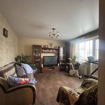 Продается Многокомнатная квартира, 84 м²