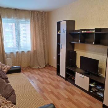 Продается 1-комнатная квартира, 42,4 м²
