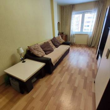 Продается 1-комнатная квартира, 42,4 м²