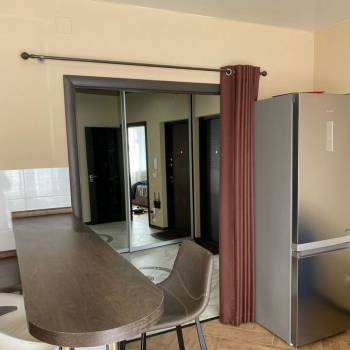 Сдается 1-комнатная квартира, 49 м²