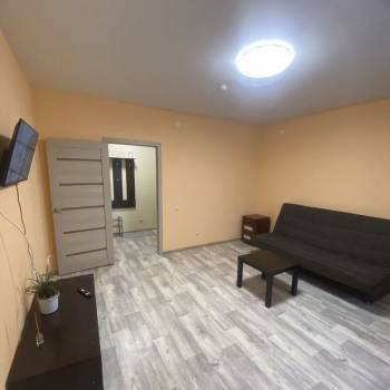 Сдается 1-комнатная квартира, 43 м²