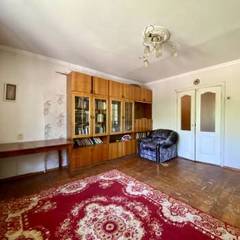 Продается Многокомнатная квартира, 83 м²