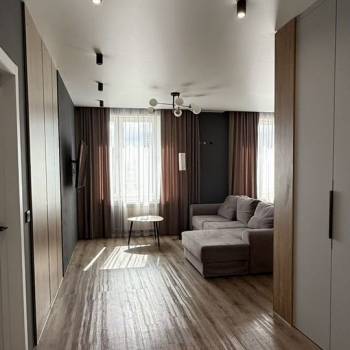 Сдается 2-х комнатная квартира, 70 м²