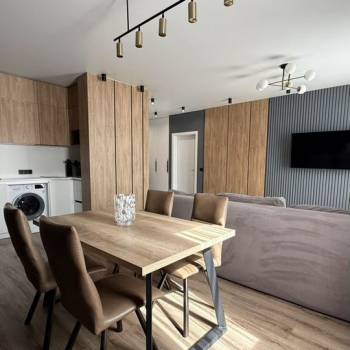 Сдается 2-х комнатная квартира, 70 м²