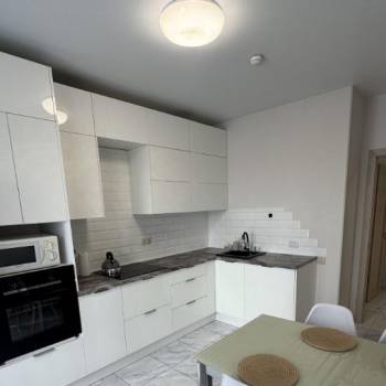 Сдается 1-комнатная квартира, 44 м²