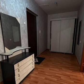 Продается 1-комнатная квартира, 43 м²