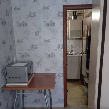 Сдается 1-комнатная квартира, 13,7 м²