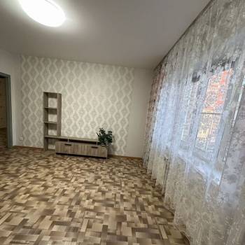 Сдается 1-комнатная квартира, 50 м²