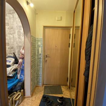 Продается 1-комнатная квартира, 32 м²