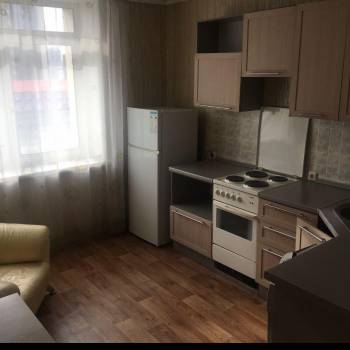 Сдается 1-комнатная квартира, 42 м²