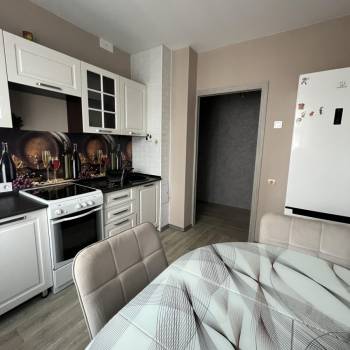 Сдается 1-комнатная квартира, 46 м²