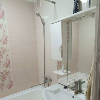 Сдается Многокомнатная квартира, 82,8 м²
