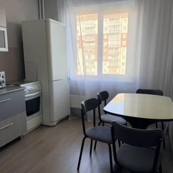 Сдается 1-комнатная квартира, 43 м²