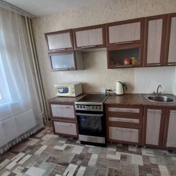Сдается 1-комнатная квартира, 38 м²