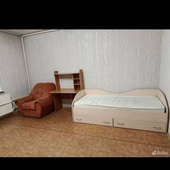 Продается 1-комнатная квартира, 42 м²