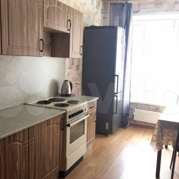 Сдается 1-комнатная квартира, 40 м²