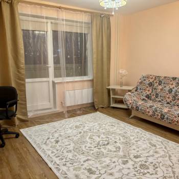 Сдается 1-комнатная квартира, 38 м²