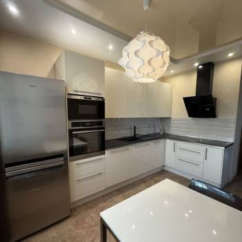 Сдается Многокомнатная квартира, 85 м²