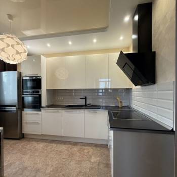 Сдается Многокомнатная квартира, 85 м²