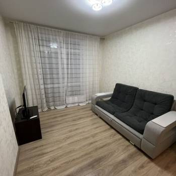 Сдается 1-комнатная квартира, 41 м²