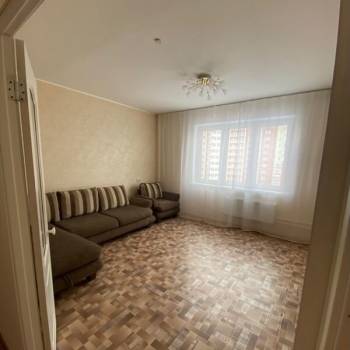 Сдается 1-комнатная квартира, 40,2 м²