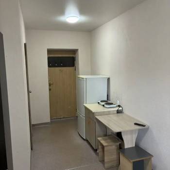 Продается 1-комнатная квартира, 18 м²