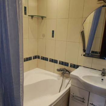 Сдается 2-х комнатная квартира, 60 м²