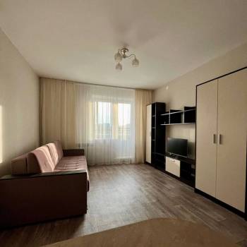 Продается 1-комнатная квартира, 35 м²