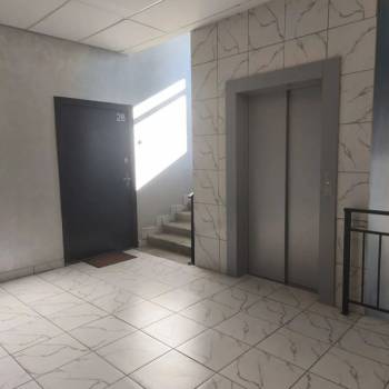 Продается 1-комнатная квартира, 42 м²
