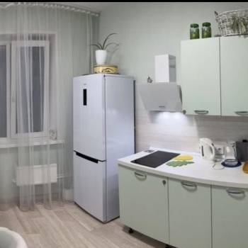 Продается 1-комнатная квартира, 36 м²