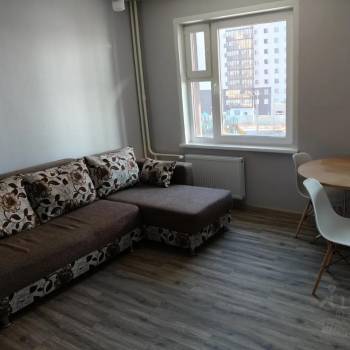 Сдается 1-комнатная квартира, 35 м²